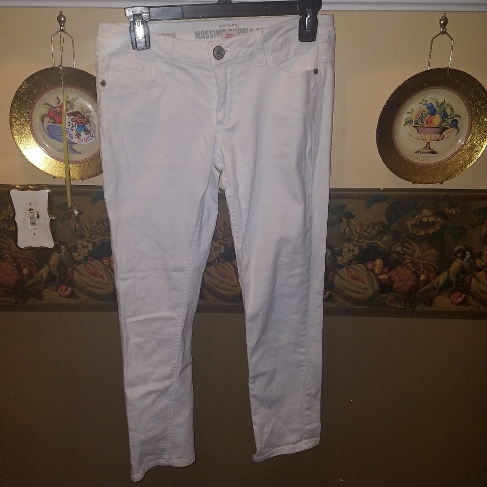 Mossimo white ankle jean size 7